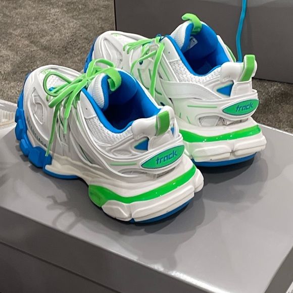 Balenciaga track sneaker .